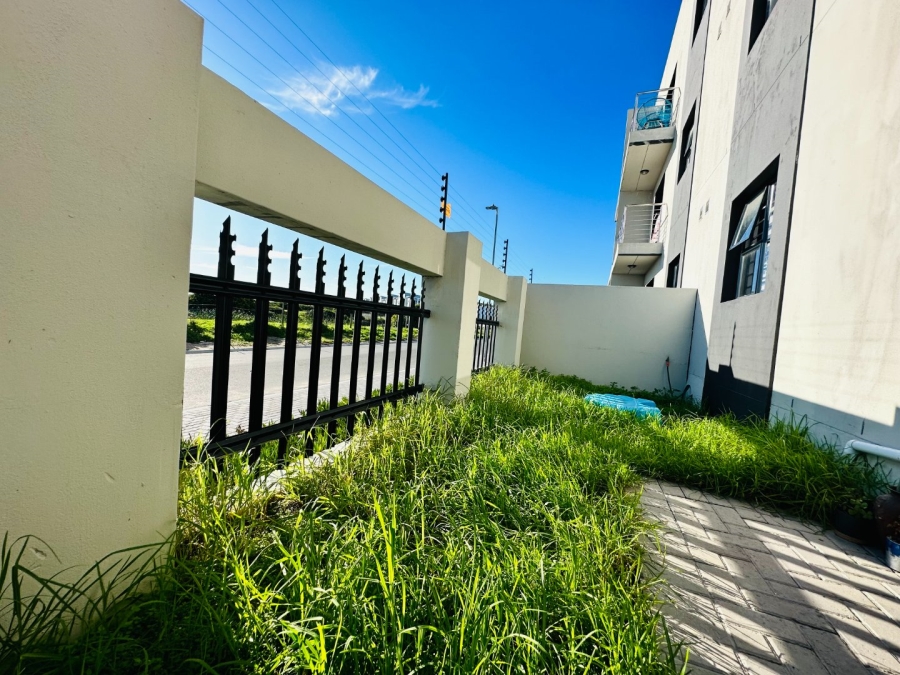 2 Bedroom Property for Sale in Parklands Western Cape